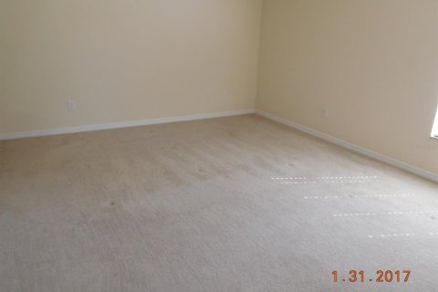 Appartement à louer à North Port, Floride: 2 chambres, 137.22 m2 № 2096005 - photo 10