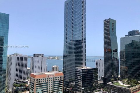 Кондоминиум с 4 комнатами в Майами, Флорида № 2043547