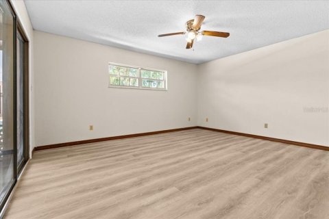 Casa en venta en Orlando, Florida, 4 dormitorios, 210.7 m2 № 1744242 - foto 15