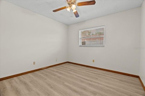 Casa en venta en Orlando, Florida, 4 dormitorios, 210.7 m2 № 1744242 - foto 27
