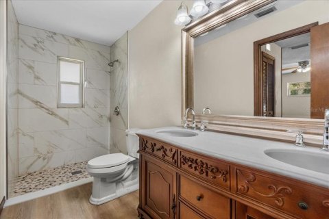 Casa en venta en Orlando, Florida, 4 dormitorios, 210.7 m2 № 1744242 - foto 18