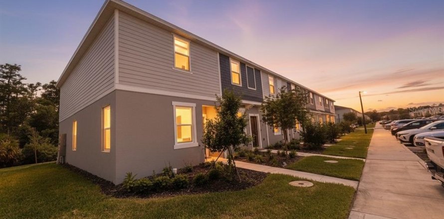 Townhouse in Kissimmee, Florida 2 bedrooms, 116.59 sq.m. № 2148797
