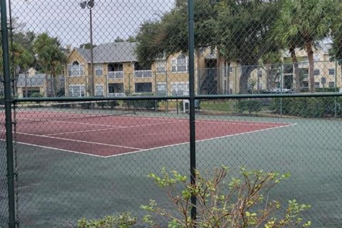 Condo in Orlando, Florida, 2 bedrooms  № 1527710 - photo 15