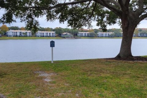 Condo in Orlando, Florida, 2 bedrooms  № 1527710 - photo 16
