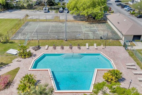 Condo in Orlando, Florida, 3 bedrooms  № 1602592 - photo 18