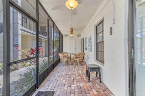 Condo in Orlando, Florida, 3 bedrooms  № 1602592 - photo 17