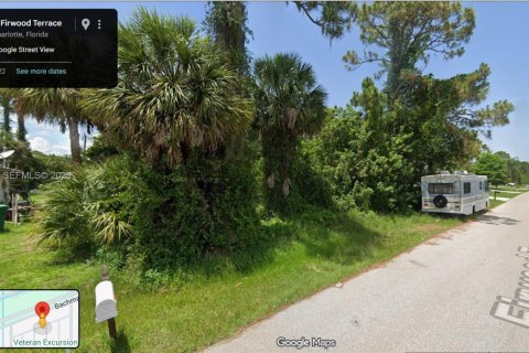 Terreno en venta en Port Charlotte, Florida № 2158381 - foto 4
