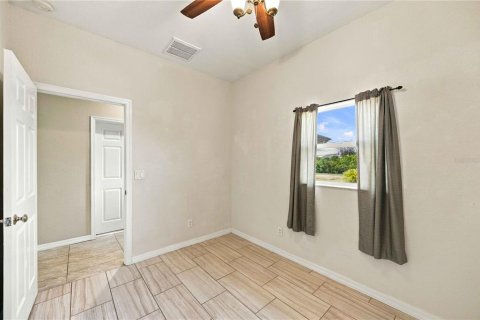 Duplex à vendre à Port Charlotte, Floride: 3 chambres, 127.09 m2 № 2396038 - photo 19