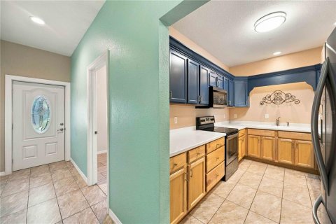 Duplex à vendre à Port Charlotte, Floride: 3 chambres, 127.09 m2 № 2396038 - photo 4