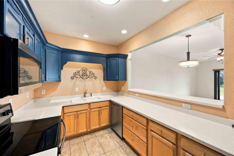 Duplex à vendre à Port Charlotte, Floride: 3 chambres, 127.09 m2 № 2396038 - photo 9