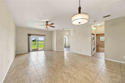 Duplex à vendre à Port Charlotte, Floride: 3 chambres, 127.09 m2 № 2396038 - photo 15