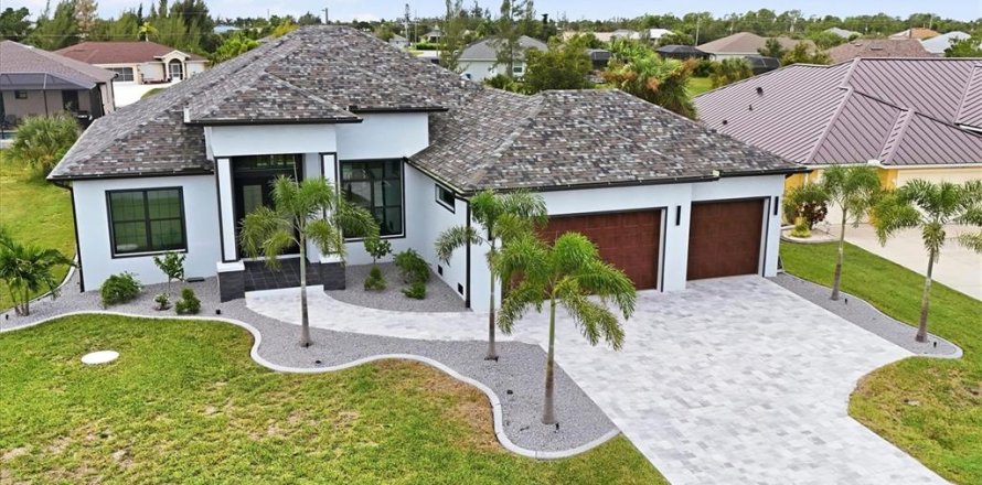 Villa ou maison à Port Charlotte, Floride 3 chambres, 196.95 m2 № 2408809