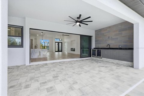 Villa ou maison à vendre à Port Charlotte, Floride: 3 chambres, 196.95 m2 № 2408809 - photo 30