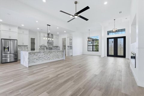 Villa ou maison à vendre à Port Charlotte, Floride: 3 chambres, 196.95 m2 № 2408809 - photo 12