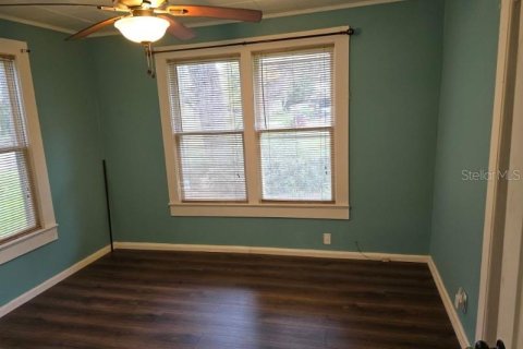 Propiedad comercial en venta en Leesburg, Florida, 6 dormitorios, 135.08 m2 № 2118763 - foto 9