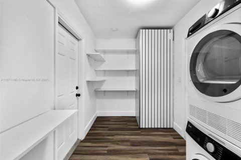 Villa ou maison à louer à Hollywood, Floride: 3 chambres, 143.07 m2 № 1895801 - photo 14