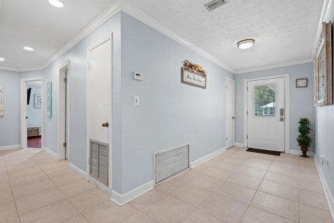 House in Stuart, Florida 4 bedrooms, 175.03 sq.m. № 2188195 - photo 9