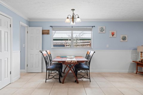 House in Stuart, Florida 4 bedrooms, 175.03 sq.m. № 2188195 - photo 26