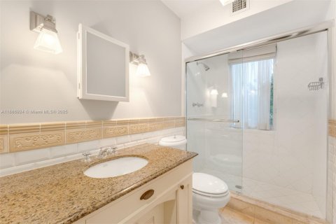 Casa en alquiler en Miami Beach, Florida, 4 dormitorios, 469.16 m2 № 2039929 - foto 27