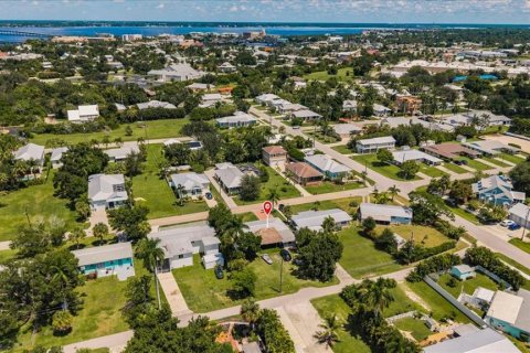 House in Punta Gorda, Florida 3 bedrooms, 117.99 sq.m. № 2321287 - photo 28