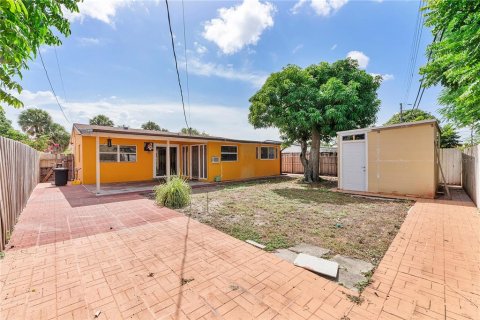 House in Fort Lauderdale, Florida 2 bedrooms, 107.3 sq.m. № 1908651 - photo 21