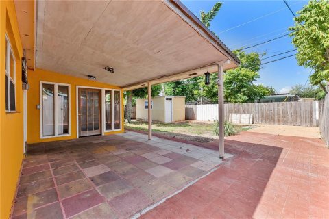 House in Fort Lauderdale, Florida 2 bedrooms, 107.3 sq.m. № 1908651 - photo 23