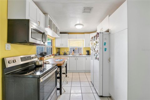 House in Fort Lauderdale, Florida 2 bedrooms, 107.3 sq.m. № 1908651 - photo 10
