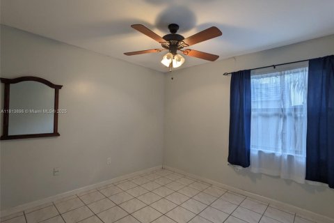 Touwnhouse à vendre à Homestead, Floride: 3 chambres, 104.52 m2 № 1947307 - photo 14