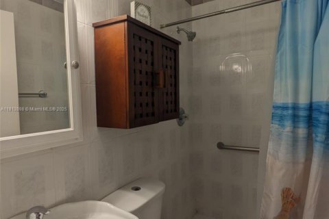 Touwnhouse à vendre à Homestead, Floride: 3 chambres, 104.52 m2 № 1947307 - photo 17