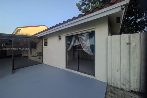 Touwnhouse à vendre à Homestead, Floride: 3 chambres, 104.52 m2 № 1947307 - photo 4
