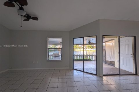 Touwnhouse à vendre à Homestead, Floride: 3 chambres, 104.52 m2 № 1947307 - photo 5