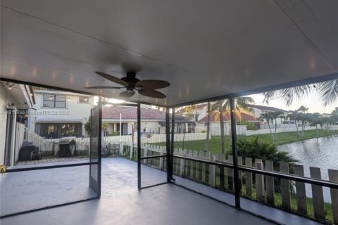 Touwnhouse à vendre à Homestead, Floride: 3 chambres, 104.52 m2 № 1947307 - photo 3