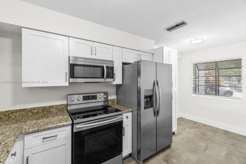 Townhouse in Delray Beach, Florida 2 bedrooms, 112.6 sq.m. № 1804477 - photo 9