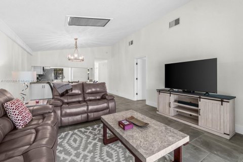 Townhouse in Delray Beach, Florida 2 bedrooms, 112.6 sq.m. № 1804477 - photo 6