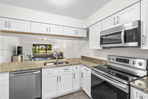 Townhouse in Delray Beach, Florida 2 bedrooms, 112.6 sq.m. № 1804477 - photo 8