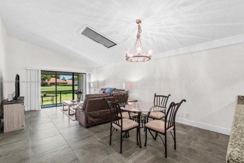 Townhouse in Delray Beach, Florida 2 bedrooms, 112.6 sq.m. № 1804477 - photo 2