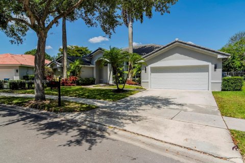 House in Weston, Florida 5 bedrooms, 288.65 sq.m. № 1845607 - photo 4