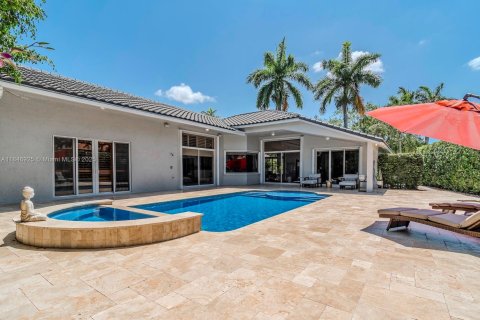 House in Weston, Florida 5 bedrooms, 288.65 sq.m. № 1845607 - photo 15