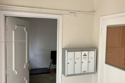 Apartamento en alquiler en Miami Shores, Florida, 2 dormitorios, 78.69 m2 № 2002289 - foto 2