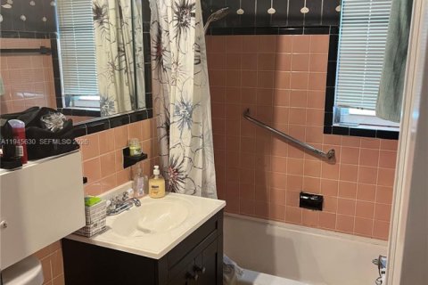 Apartamento en alquiler en Miami Shores, Florida, 2 dormitorios, 78.69 m2 № 2002289 - foto 8