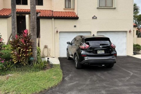 Condo in Boynton Beach, Florida, 2 bedrooms  № 2082083 - photo 9