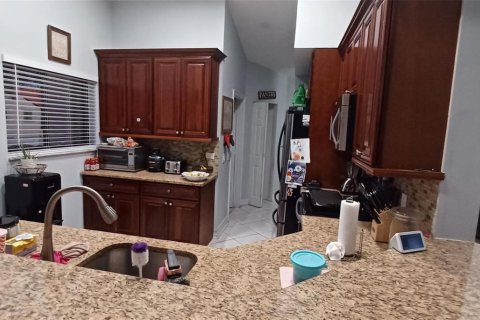 Condo in Boynton Beach, Florida, 2 bedrooms  № 2082083 - photo 3
