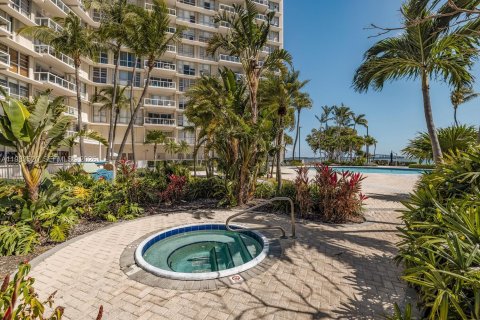 Купить кондоминиум в Майами, Флорида 1 спальня, 82.31м2, № 2045894 - фото 29