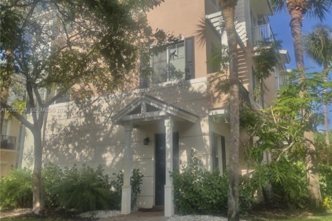Townhouse in Boca Raton, Florida 3 bedrooms, 181.81 sq.m. № 2069120