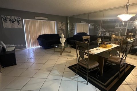 Copropriété à vendre à Lauderhill, Floride: 1 chambre, 72.74 m2 № 1968076 - photo 10