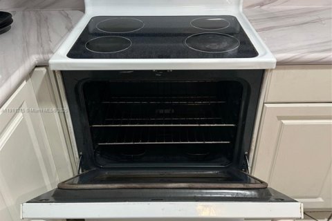 Copropriété à vendre à Lauderhill, Floride: 1 chambre, 72.74 m2 № 1968076 - photo 15