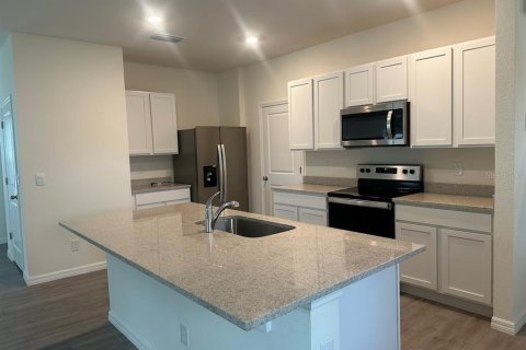 Villa ou maison à louer à Gainesville, Floride: 4 chambres, 202.16 m2 № 1857709 - photo 6