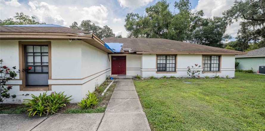 House in Lakeland, Florida 4 bedrooms, 212.84 sq.m. № 1907010