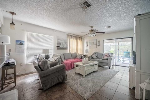 House in Lakeland, Florida 4 bedrooms, 212.84 sq.m. № 1907010 - photo 8