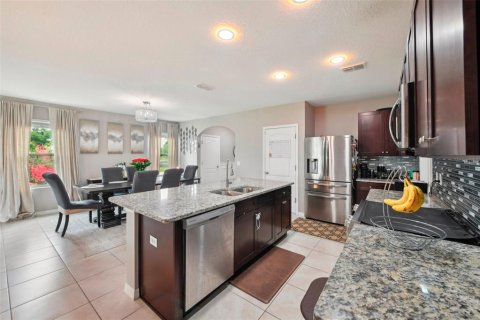 House in Ocoee, Florida 5 bedrooms, 229.56 sq.m. № 1903572 - photo 11